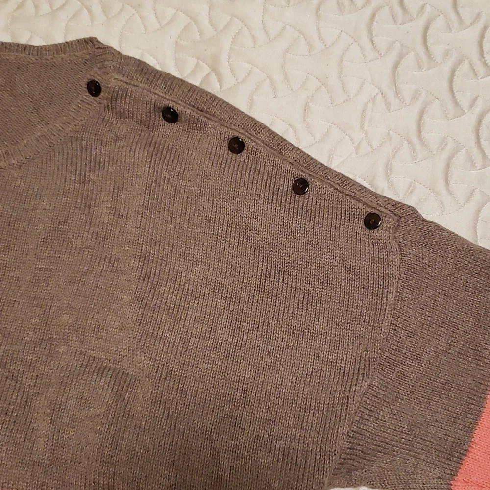 🔶️5 for $30🔶️ Gap Stripe Pullover Sweater - Picture 3 of 4